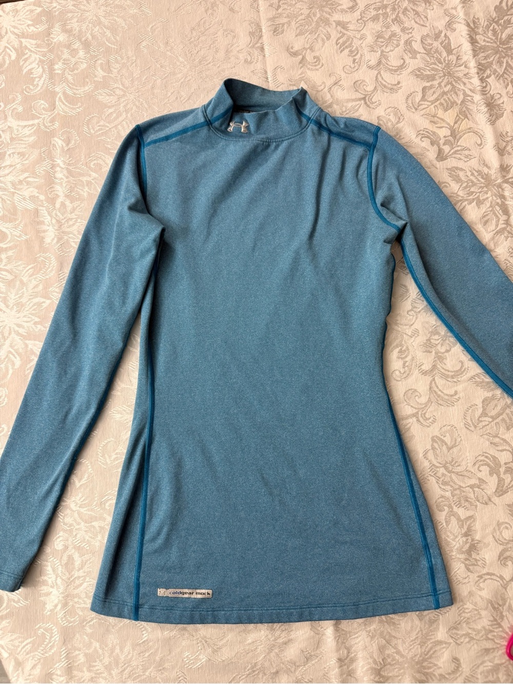 Under Armour Women's Size Small teal Base Layer Long Sleeve Top Fitted Cold Gear